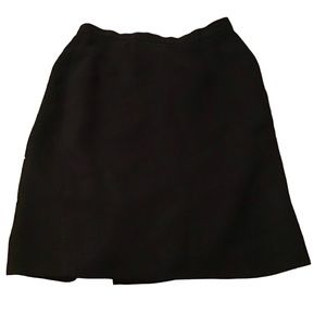 Petite Sophisticate Black Short Work Skirt size 6